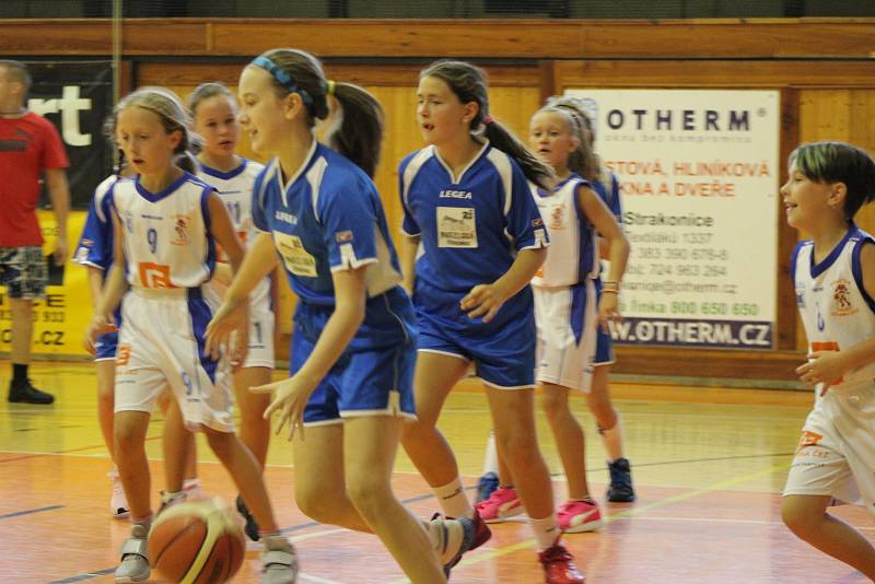 Superfinále zakončilo ročník Školské ligy v basketbale.