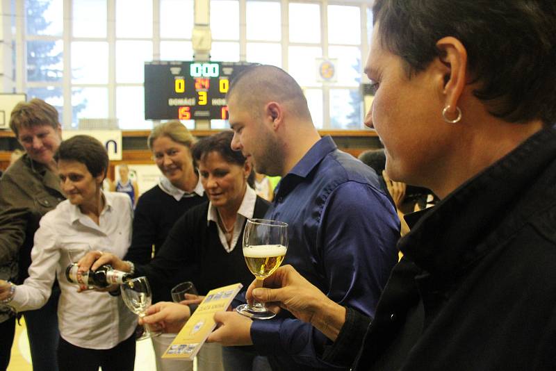 Křest Zlaté knihy strakonického basketbalu.