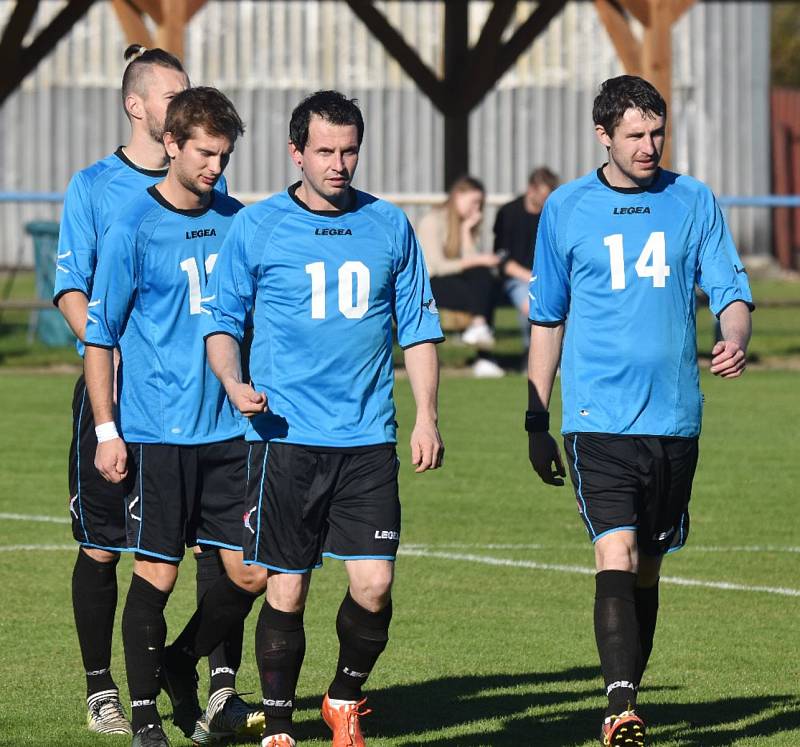 Malenice venku porazily béčko Katovic 2:1 a jsou v čele okresního přeboru.