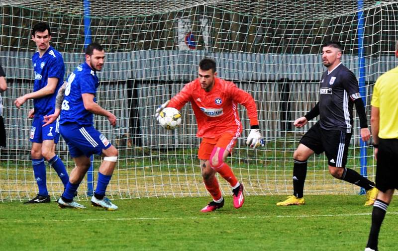 Fotbalová divize: Otava Katovice - Spartak Soběslav 1:0 (1:0).