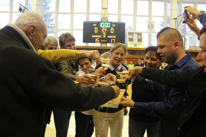 Křest Zlaté knihy strakonického basketbalu.