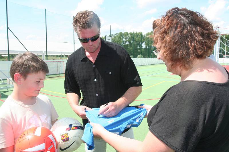 Sportovní a relaxační areál Čejetice, slavnostní otevření v červenci 2014.