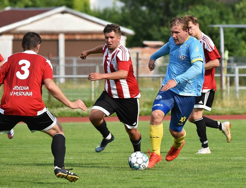 Přípravný fotbal: Blatná - Nepomuk 5:2. Domácí fotbalisty již vedl nový trenér Jaroslav Voříšek.