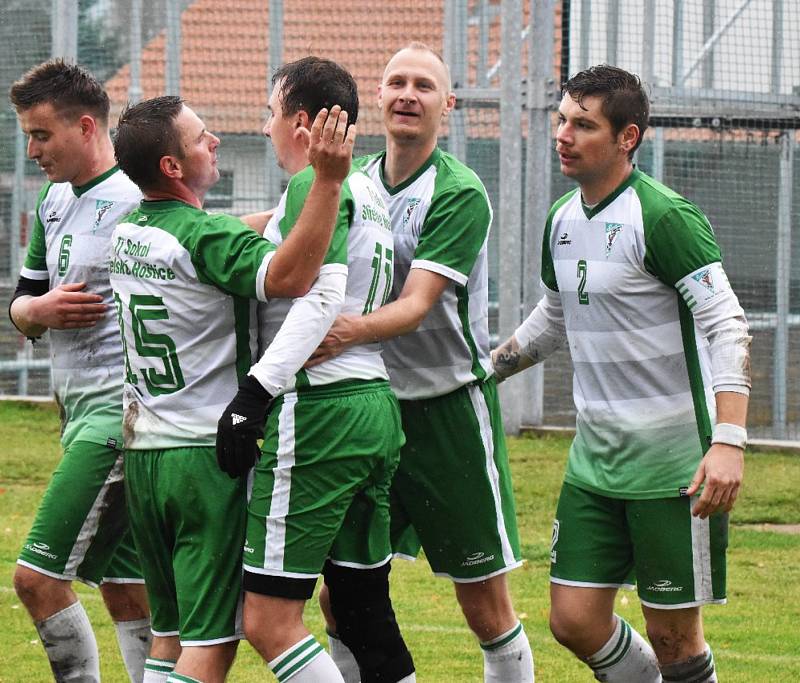 Fotbalová I.B třída: Střelské Hoštice - Volyně 3:0.