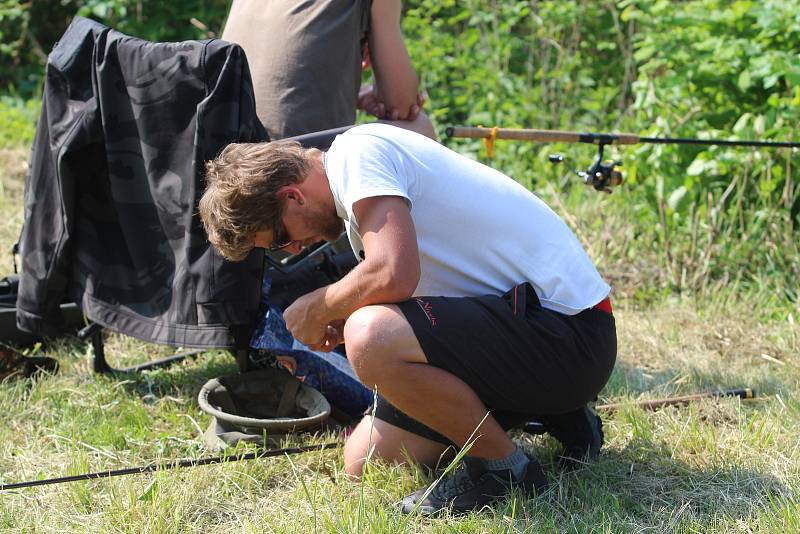 Rybářské závody přilákaly téměř 50 rybářů.