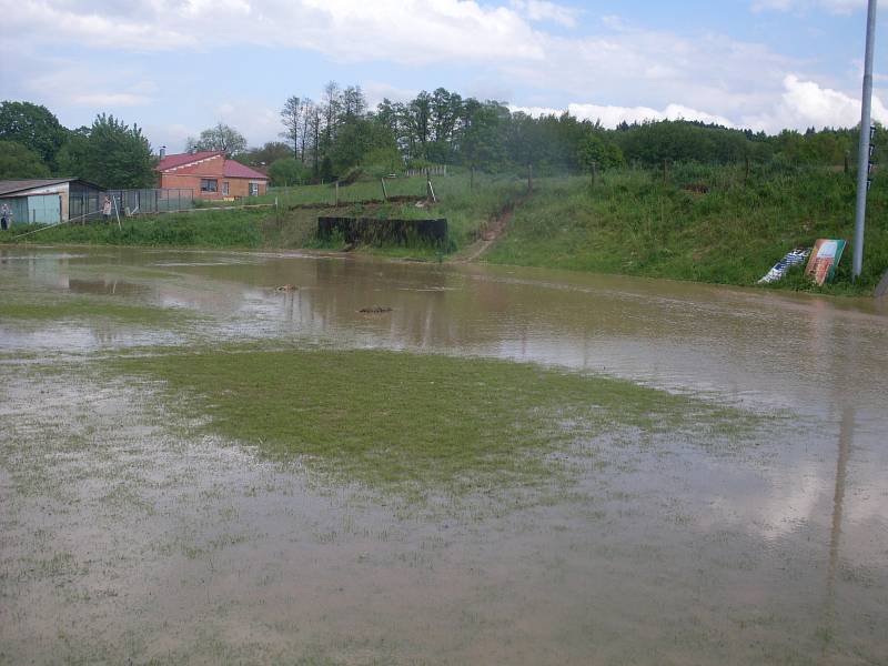 Bouřka v Sousedovicích