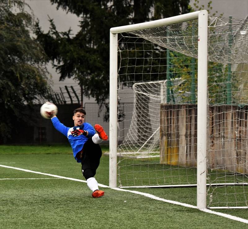 Fotbalový KP: Junior Strakonice - AL-KO Semice 2:2 (0:1).