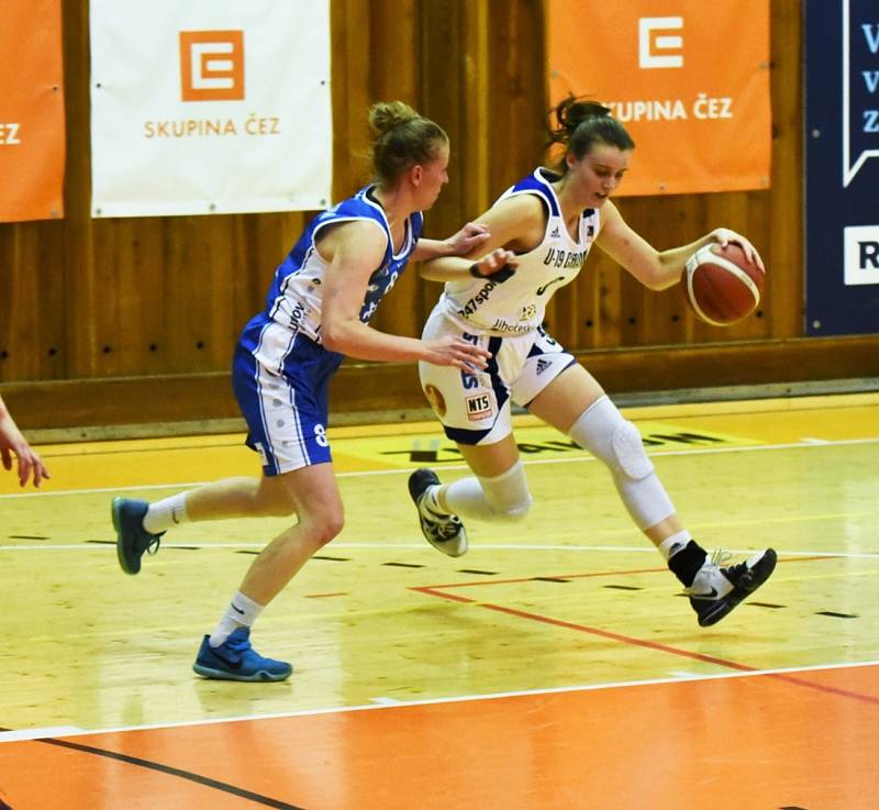 Play out basketbalové extraligy žen vyhrál Trutnov 3:2. Ilustrační foto.