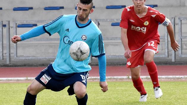 Katovičtí fotbalisté na hřišti Písku B vyhráli nakonec 5:3.