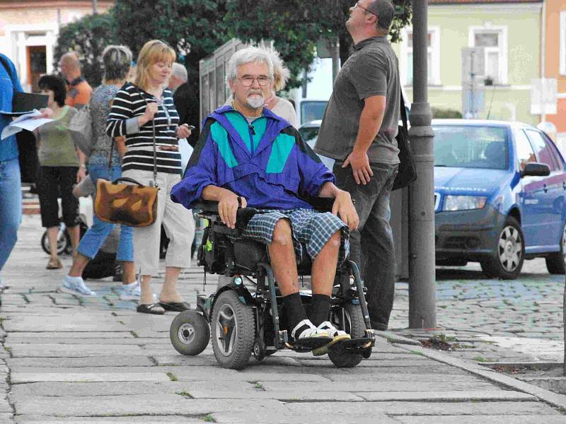 Handicapovaní mapují překážky ve Vodňanech