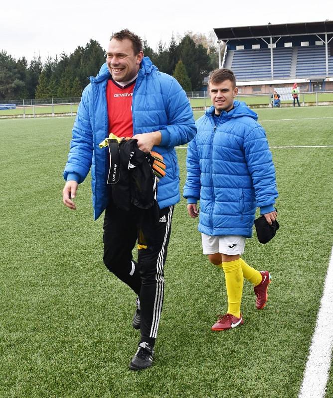 Fotbalový KP: Junior Strakonice - Jindřichův Hradec 3:6 (2:3).