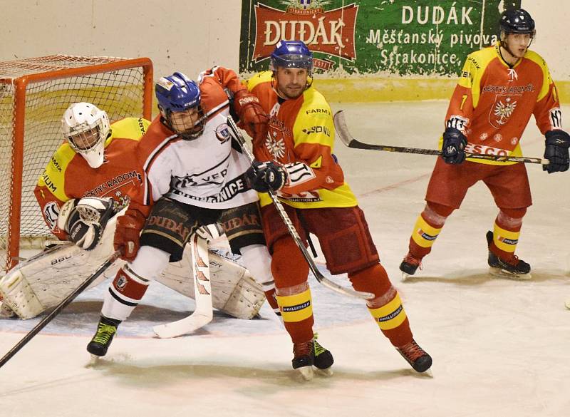 V derby porazily Strakonice rivala z Radomyšle 5:3.