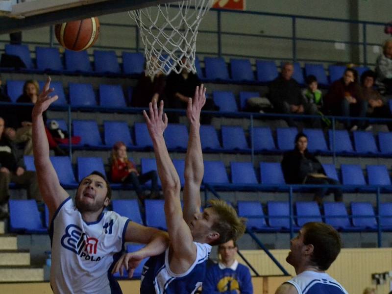 Strakonice porazily Kladno 68:52.