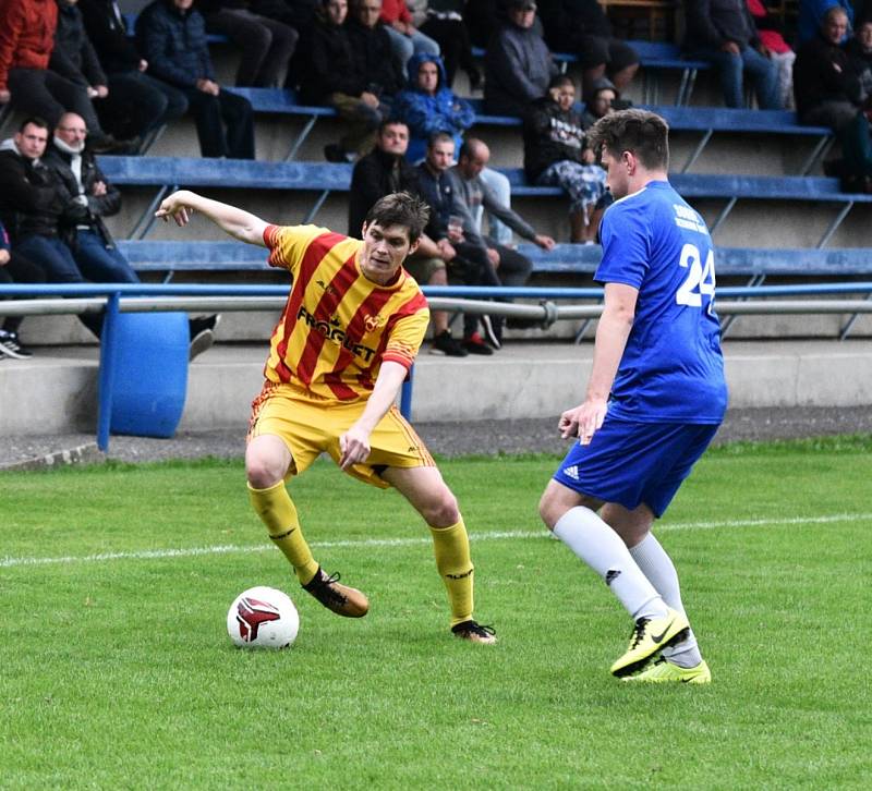 Fotbalový KP: Junior Strakonice - Sokol Sez. Ústí 2:0.