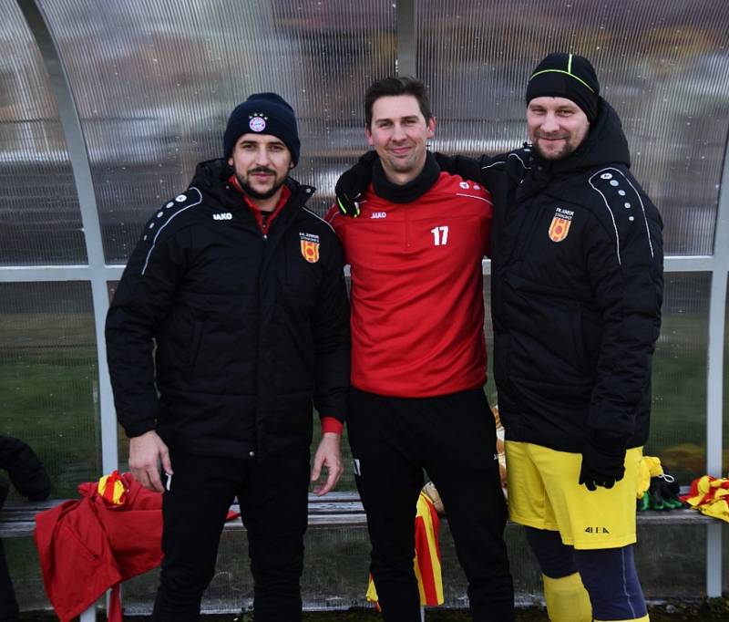 Přípravný fotbal: Junior Strakonice - Nepomuk 6:2 (4:0).