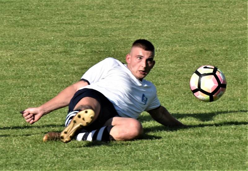 Finále okresního poháru: Drahonice - Mnichov 4:0.