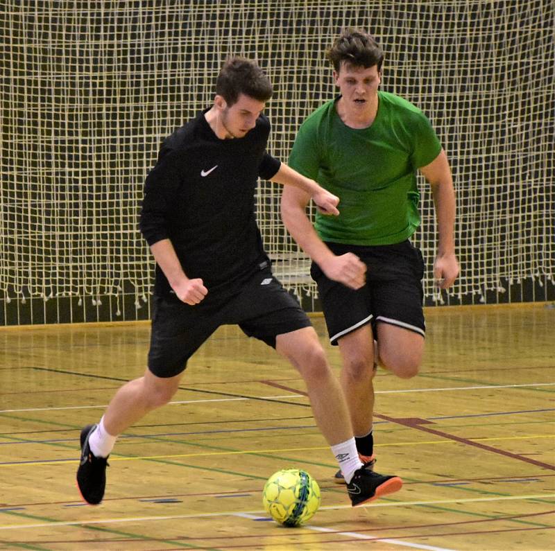 Vodňanská liga: Se-šlost - Sokolská louka 3:4.