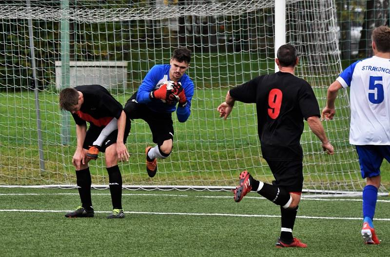 Fotbalový KP: Junior Strakonice - AL-KO Semice 2:2 (0:1).