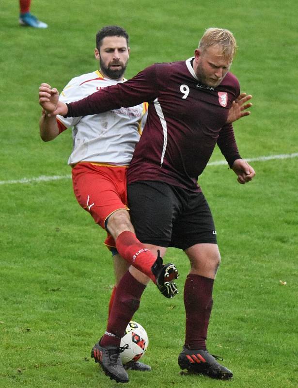 Fotbalový OP Strakonicka: Junior B - Štěkeň 4:1.