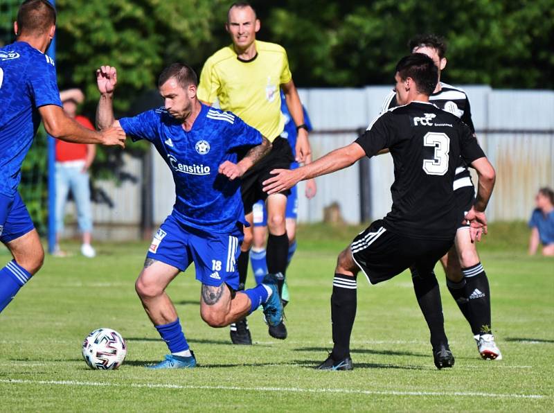 Fotbalová divize: Otava Katovice - Dynamo ČB B 0:3 (0:2).