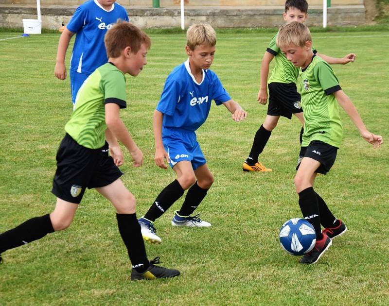 Fotbalisté Chelčic v sobotu oslavili šedesáté narozeniny klubu.