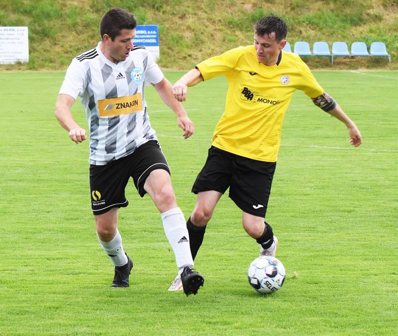 Fotbalová I.B třída: Sousedovice - Lhenice 1:2 (1:1).