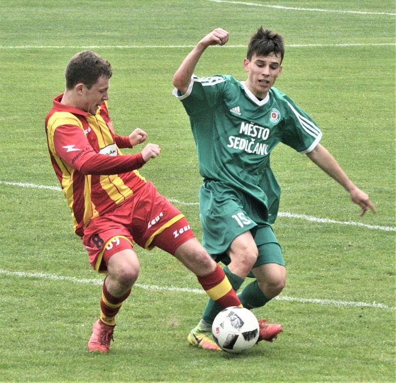 Starší dorost Junioru porazil Sedlčany 3:0.