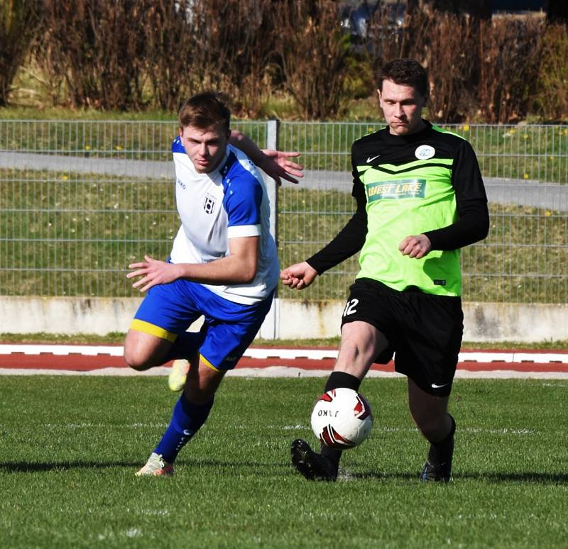 Fotbalový KP: Junior Strakonice - Rudolfov 1:2 (1:2).