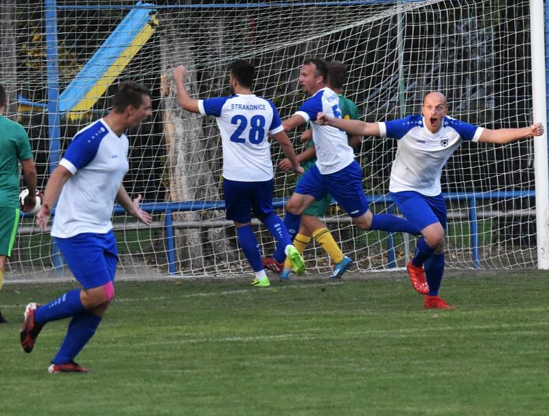 Fotbalový KP: Junior Strakonice - Tatran Prachatice 3:2.