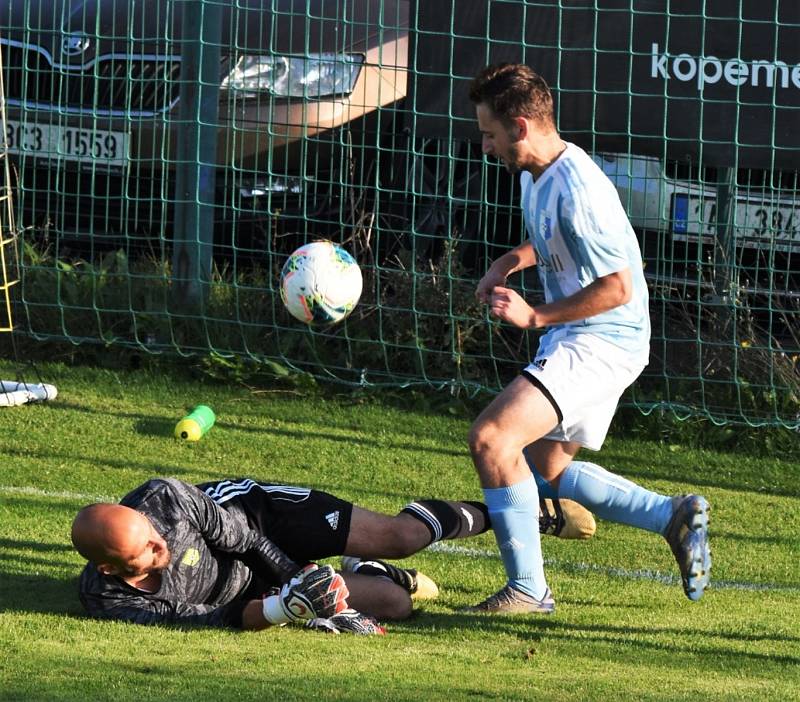 Fotbalový KP: Osek - Olešník 2:1.