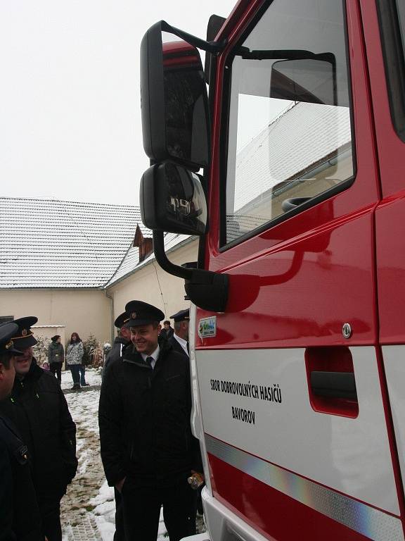 Hasiči v Bavorově mají radost z nové Tatry.