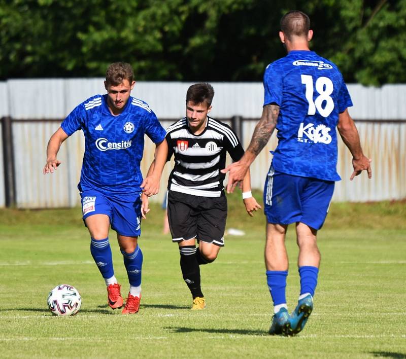 Fotbalová divize: Otava Katovice - Dynamo ČB B 0:3 (0:2).