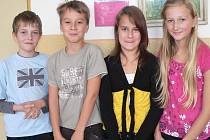 Páťáci ze Základní školy Dukelská ve Strakonicích zleva je Dan Arnold (11), Jiří Slabý (10), Lucie Stárková (10) a Michaela Helmová (10). 