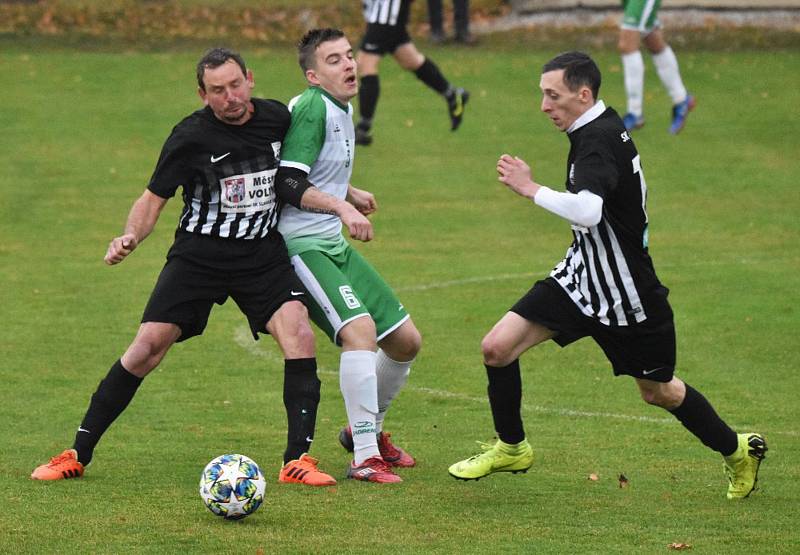 Fotbalová I.B třída: Střelské Hoštice - Volyně 3:0.