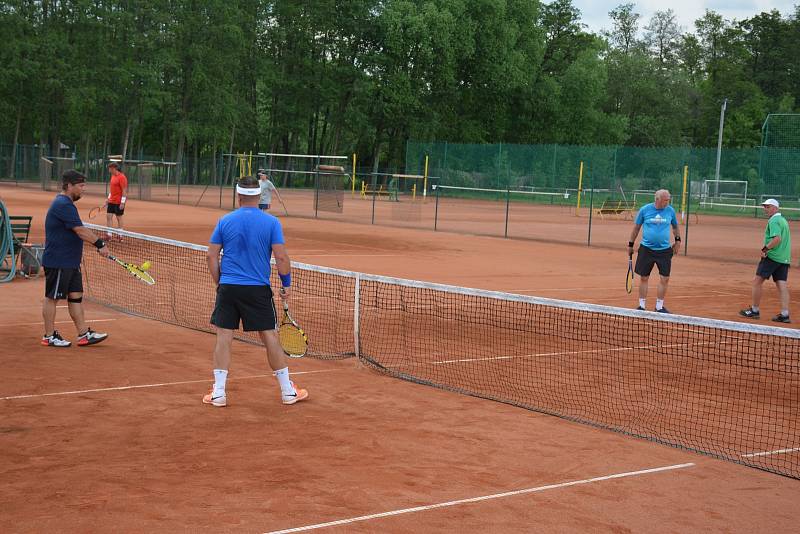 OBRAZEM: K pravidelným tréninkům využívá Tenisový klub Vodňany čtyři antuková hřiště na městském sportovním areálu Blanice.