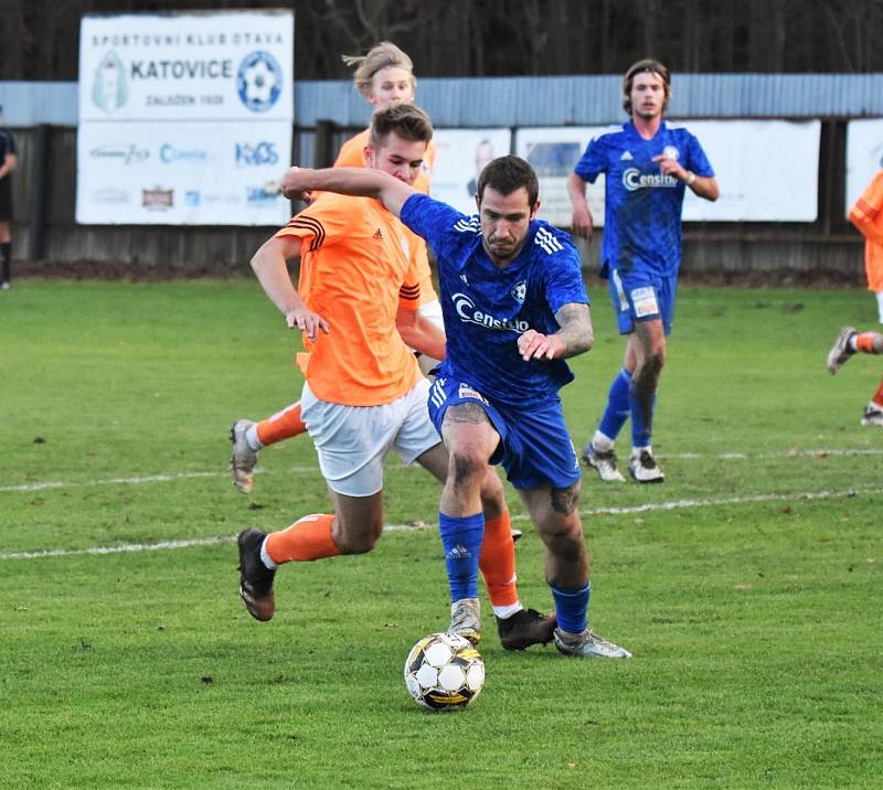 Fotbalová divize: Katovice - Hořovice 1:0 (0:0).