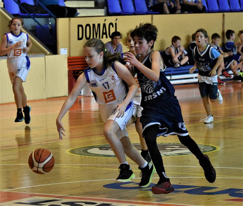 Basketbalové minidívky U11 Strakonic slaví další výhru.