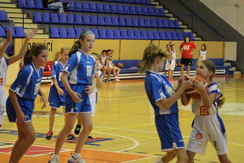 Superfinále zakončilo ročník Školské ligy v basketbale.