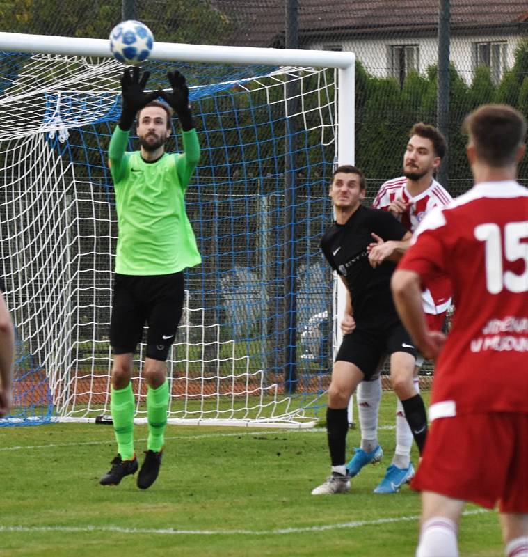 Fotbalový přebor kraje: Olešník - Blatná 4:1.