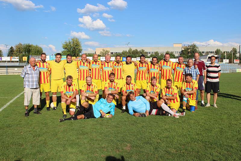 Z utkání Strakonice ČFL - Internacionálové 4:5 (penalty 5:4).