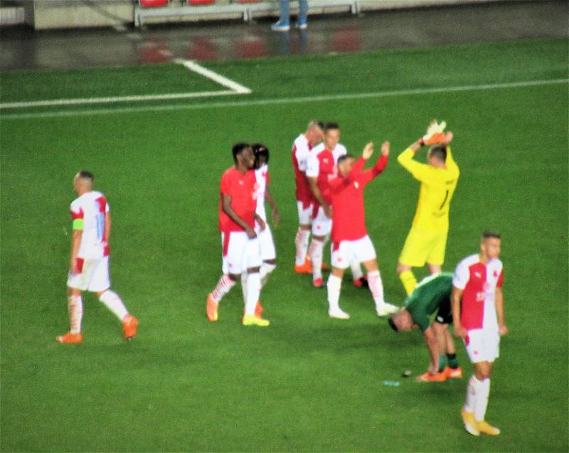 Strakoničtí fandové Slavie Praha vyrazili fandit proti Příbrami.