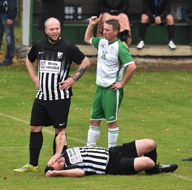 Fotbalová I.B třída: Střelské Hoštice - Volyně 3:0.