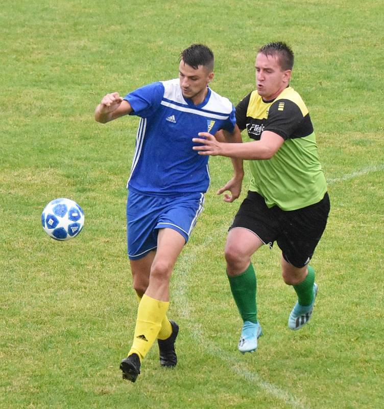 Fotbalová I.B třída: Osek - Čkyně 3:4.