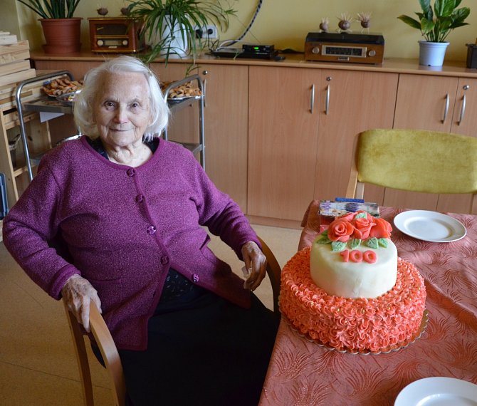 Paní Marie Vavrušková oslavila 100 let.