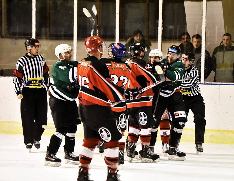 Hokejová KL: HC Strakonice - Slavoj Č. Krumov 6:3 (2:2, 3:0, 1:1).