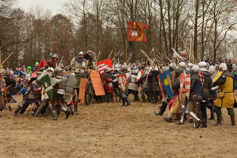 Akce se zúčastnilo 150 bojovníků, osm koní a tři a půl tisíce diváků.