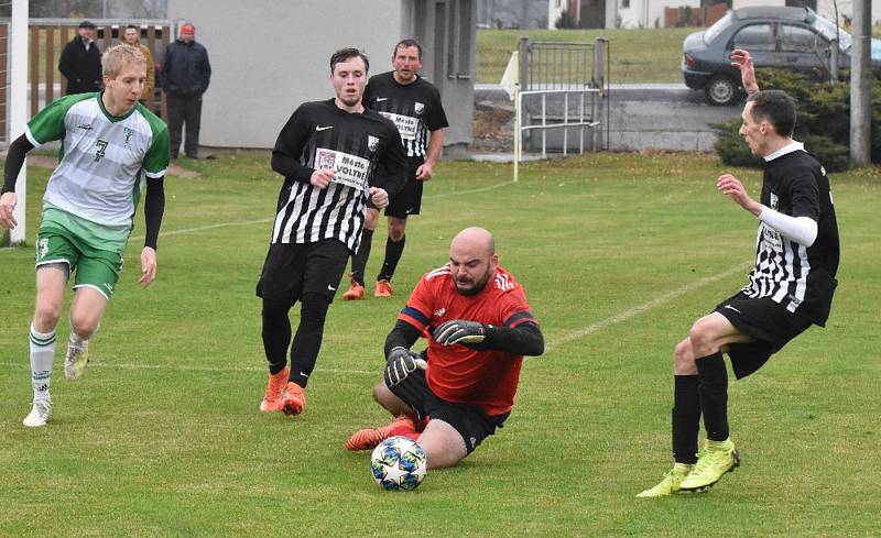 Fotbalová I.B třída: Střelské Hoštice - Volyně 3:0.