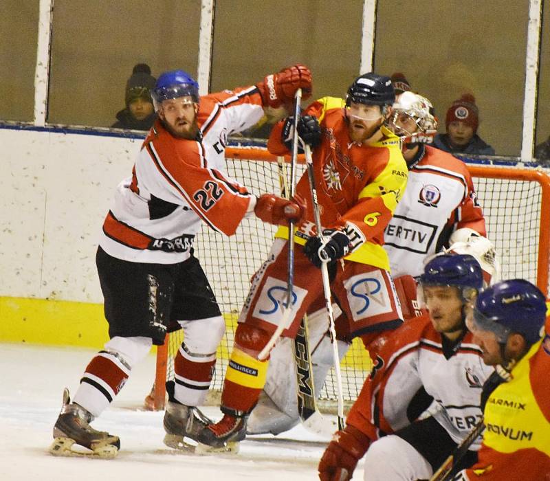 V derby porazily Strakonice rivala z Radomyšle 5:3.