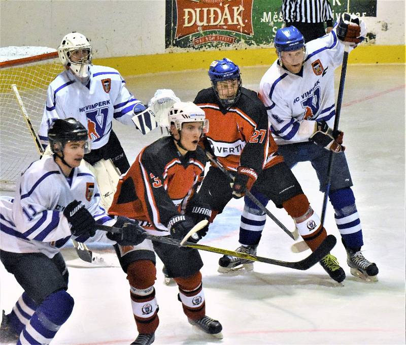 Čtvrtfinále play off: HC Strakonice - HC Vimperk 4:3 po prodloužení.