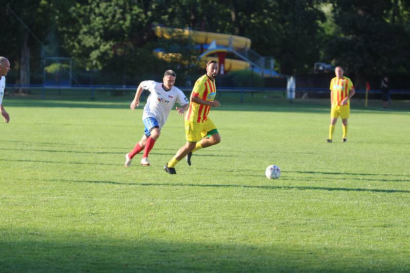 Z utkání Strakonice ČFL - Internacionálové 4:5 (penalty 5:4).